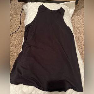 Lululemon tank size 6 black